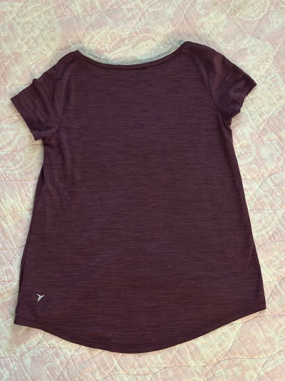 Old Navy Active “Go Dry” Short Sleeve Crewneck Top in Deep Plum | Sz: M | Modal